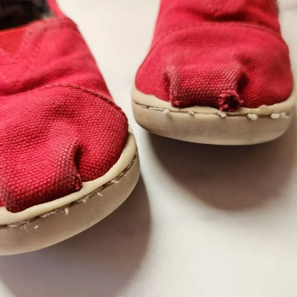 Kids girls red Toms slip on canvas brick red shoes casual minimalist